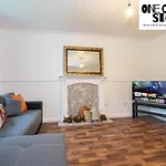 Perfect For Families And Contractors- Near Digbeth